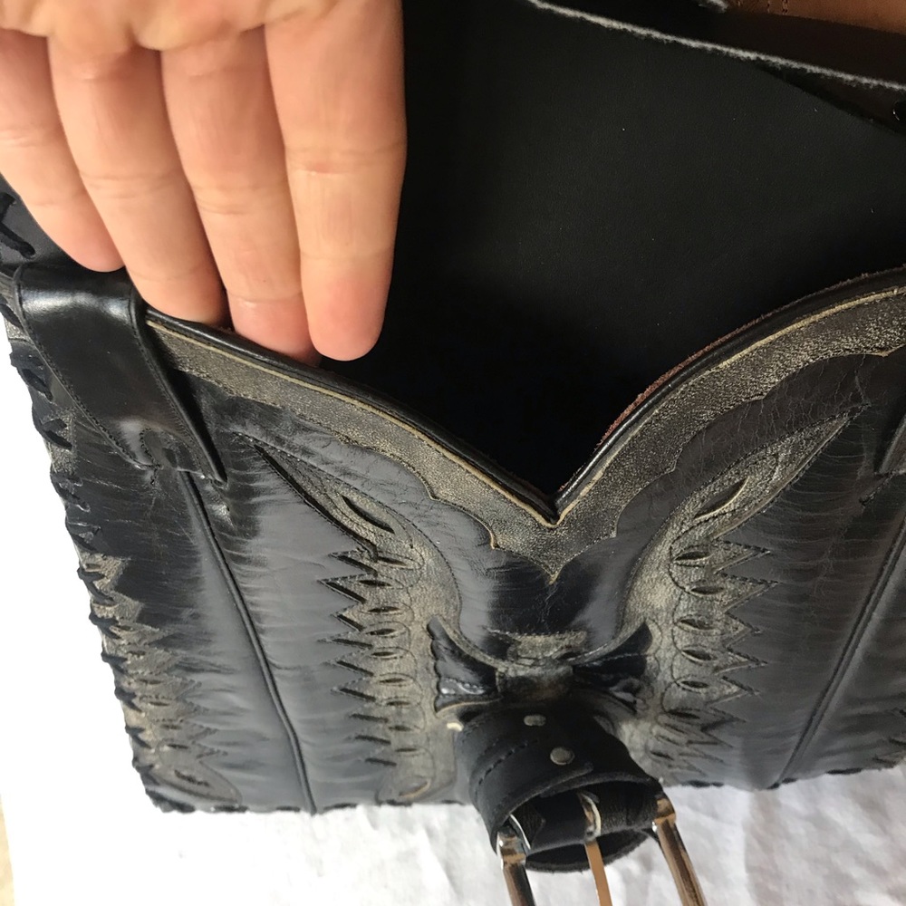 Motorcycle cowboy boot leather swing arm bag - Picture 5 of 8